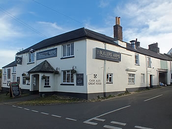 Photo Gallery Image - Bullers Arms, Landrake